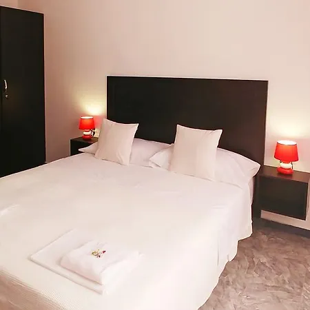 Mira Luxury *