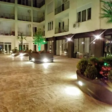 Mira Luxury Apartment *